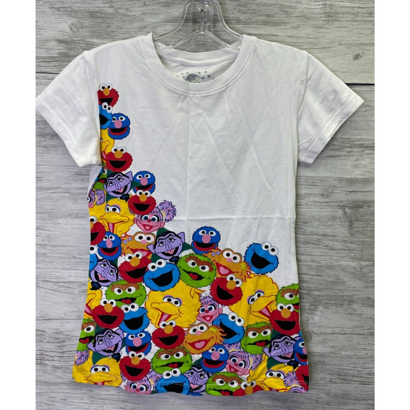 Universal Studios Singapore Sesame Street Shirt All Over Print Size S - Picture 1 of 7